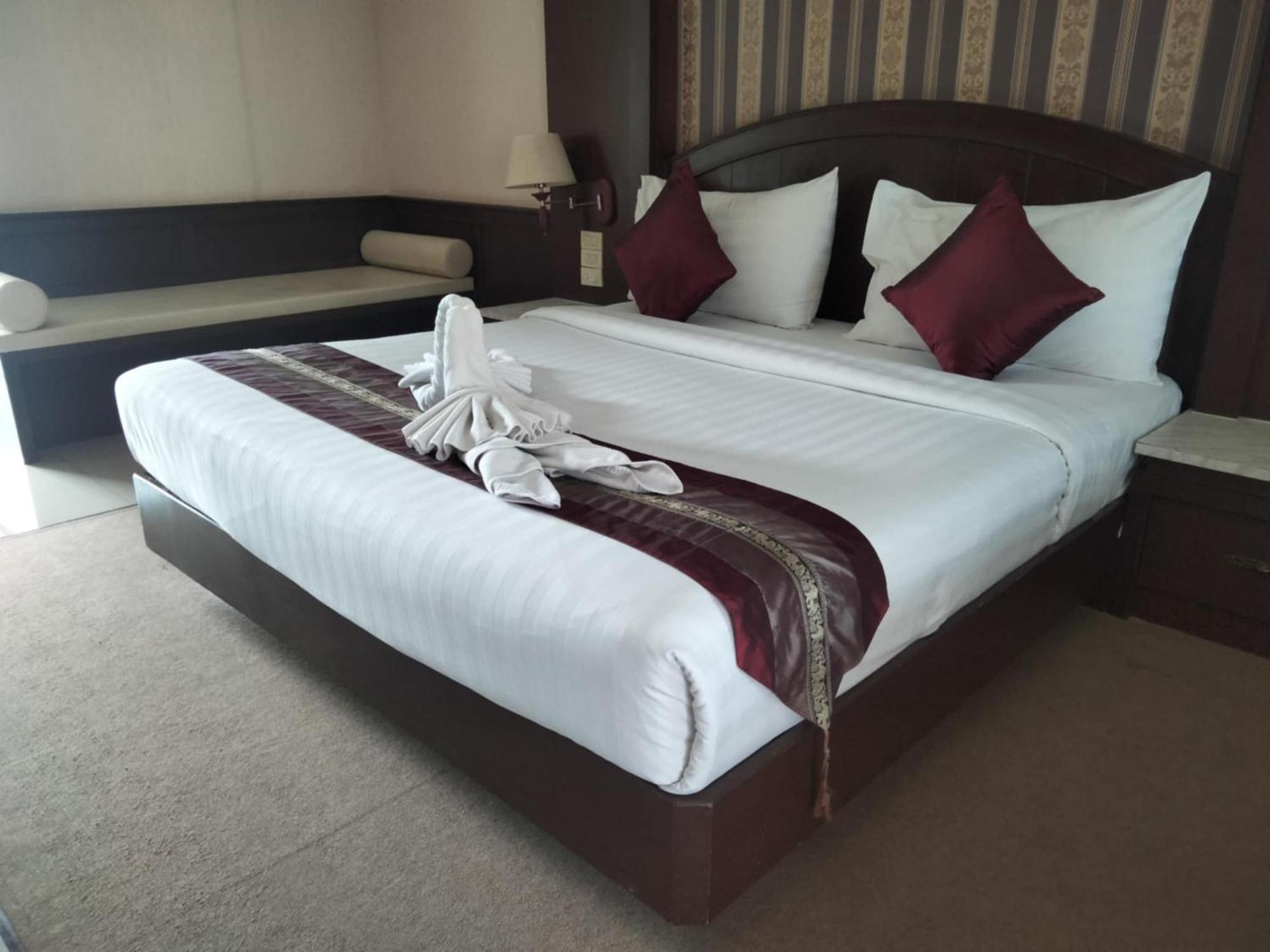 The Lion King Hotel Udonthani Экстерьер фото